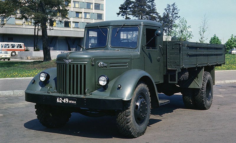 MAZ 200 (1950)