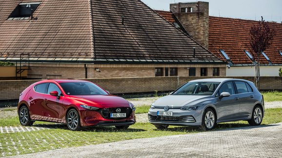 TEST Mazda 3 2.0 Skyactiv-G AT vs. Volkswagen Golf 1.5 eTSI DSG – Dokonalé protiklady
