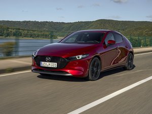 Neobvyklý Skyactiv-X začíná mizet z Mazdy 3. Jeho technika ale nekončí