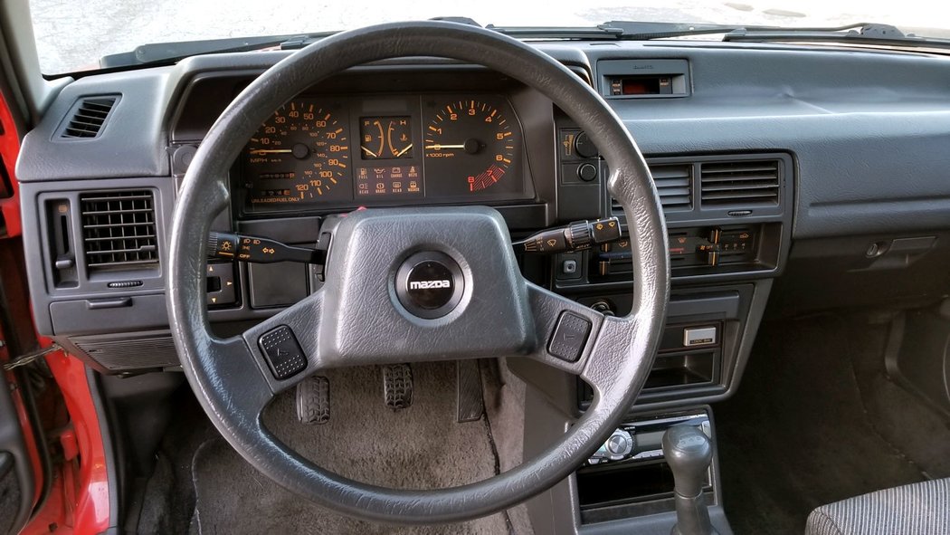 Mazda 323 GTX (1988)