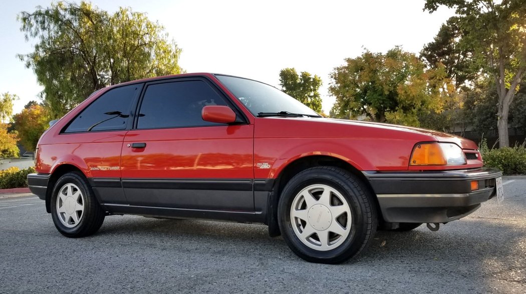 Mazda 323 GTX (1988)