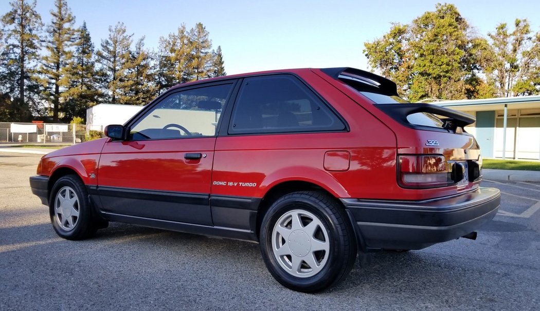 Mazda 323 GTX (1988)