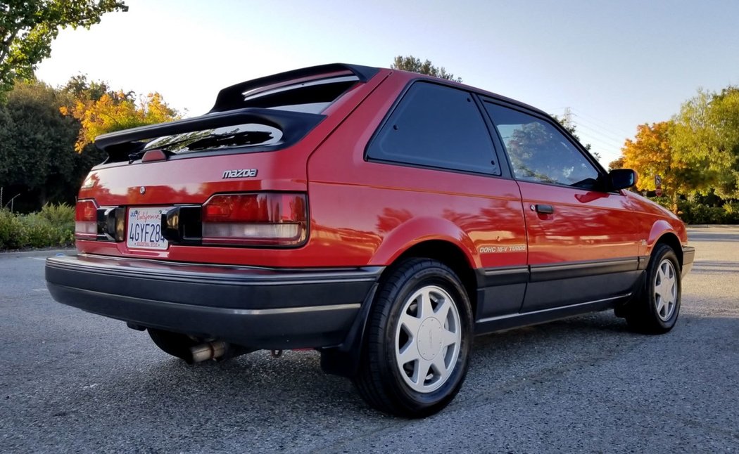 Mazda 323 GTX (1988)