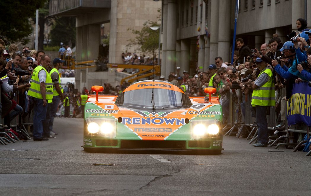 Mazda 787B v Le Mans 2011