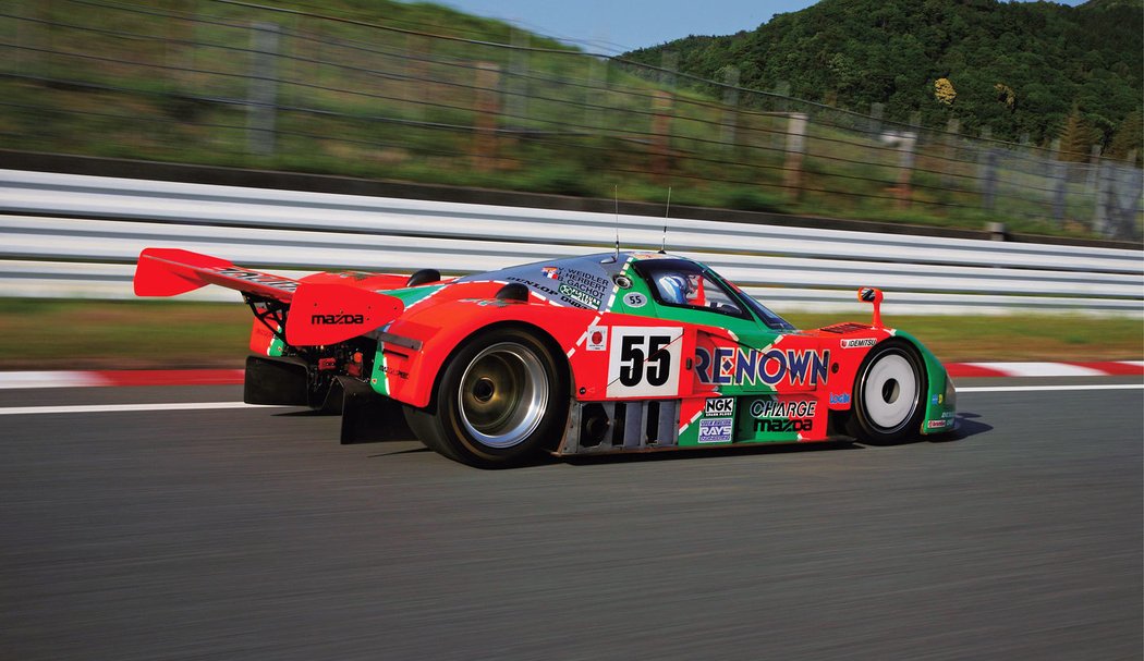 Mazda 787B v Le Mans 2011