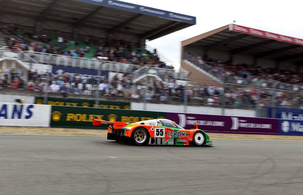 Mazda 787B v Le Mans 2011