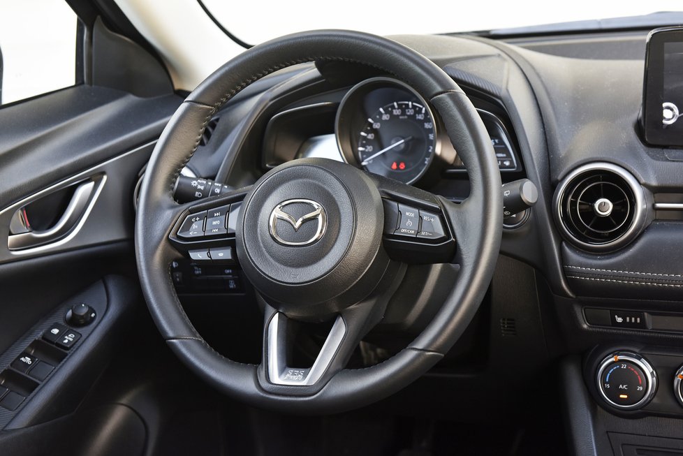 Mazda CX-3 1.8 Skyactiv-D Takumi: Pod pět litrů