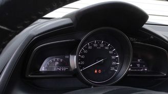 Mazda CX-3 2.0 Skyactiv-G Mazda CX-3 2.0 Skyactiv-G