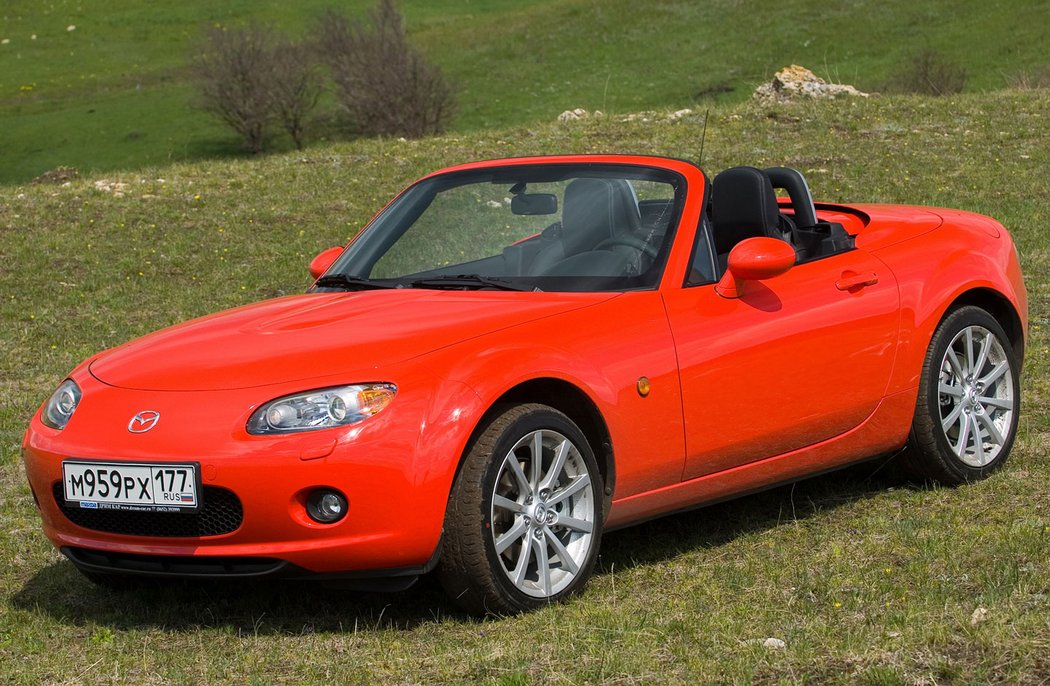 Mazda MX-5 Roadster-Coupe (NC1) 2005–08