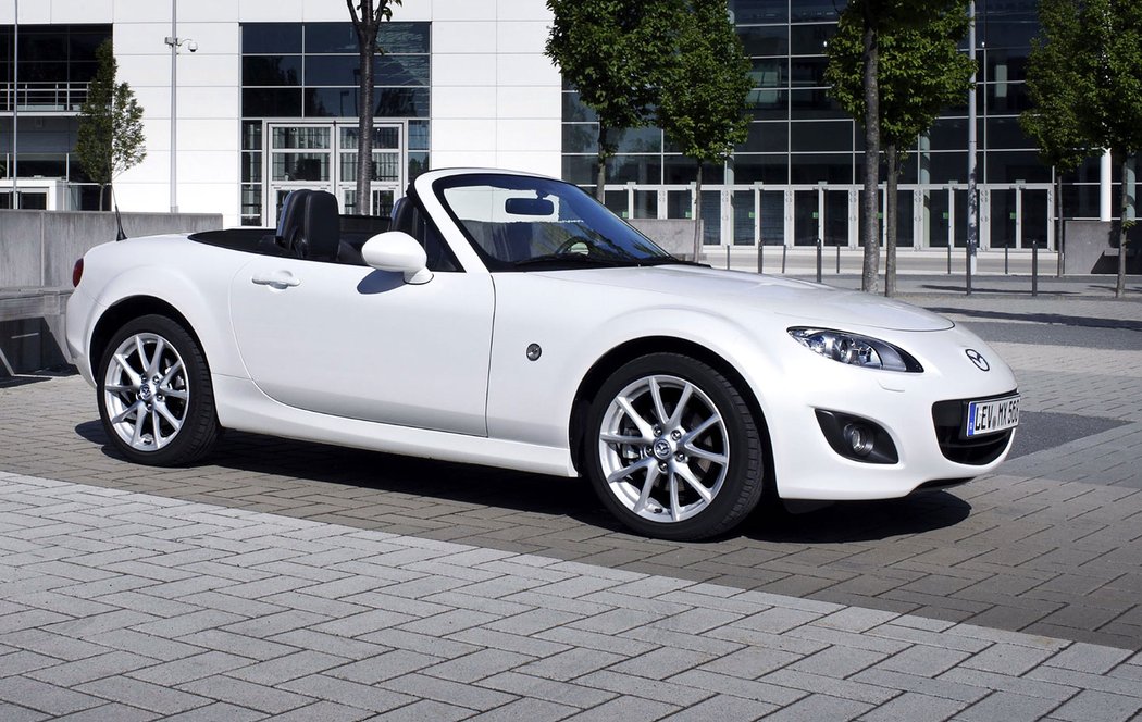 Mazda MX-5 Roadster (NC2) 2008–12