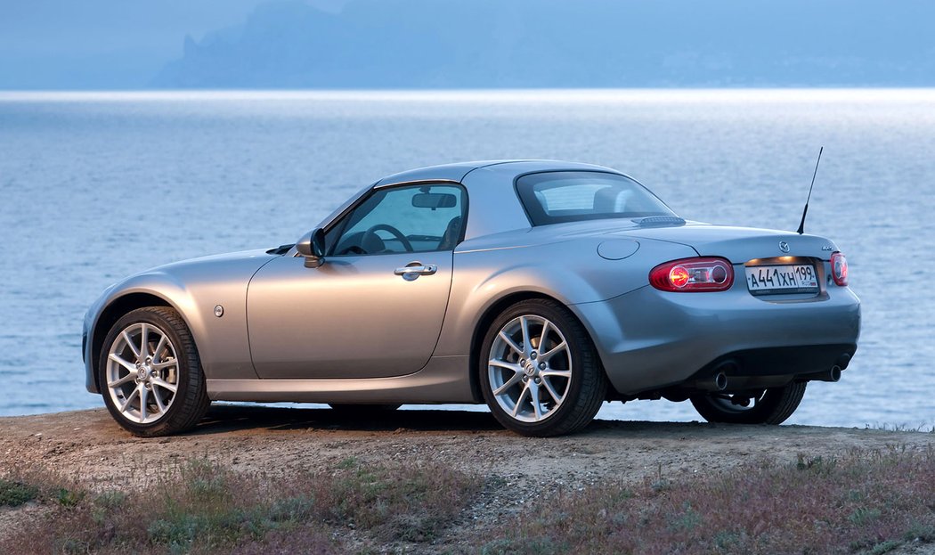 Mazda MX-5 Roadster-Coupe (NC2) 2008–12