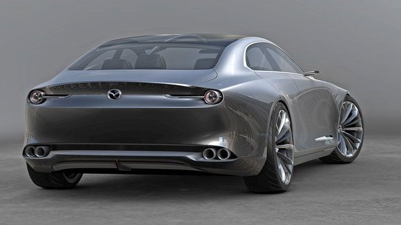 Nová Mazda 6 bude jako BMW. Zadokolka s řadovým šestiválcem