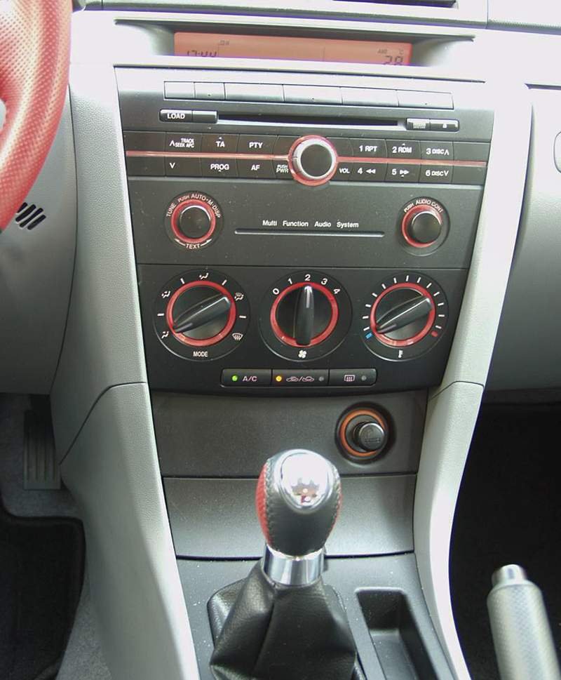 Mazda 3: první generace
