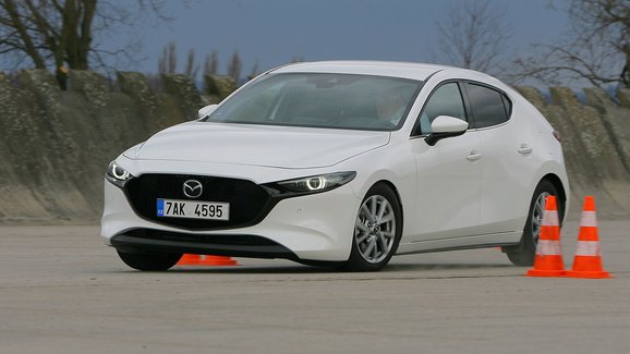 Mazda promluvila o sportovní trojce: Můžeme, ale nechceme
