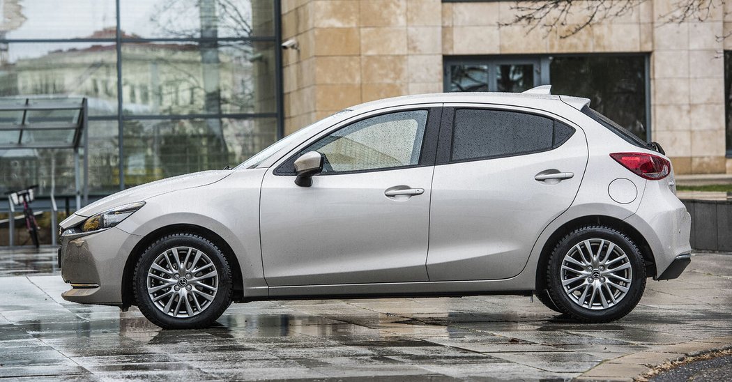 Mazda 2 Revolution G90 Mild Hybrid