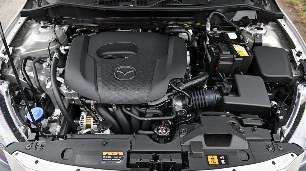 Mazda 2 Revolution G90 Mild Hybrid