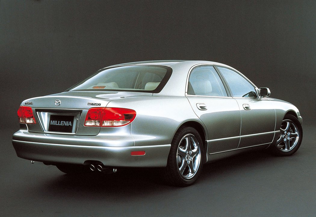 Mazda Millenia (2001)