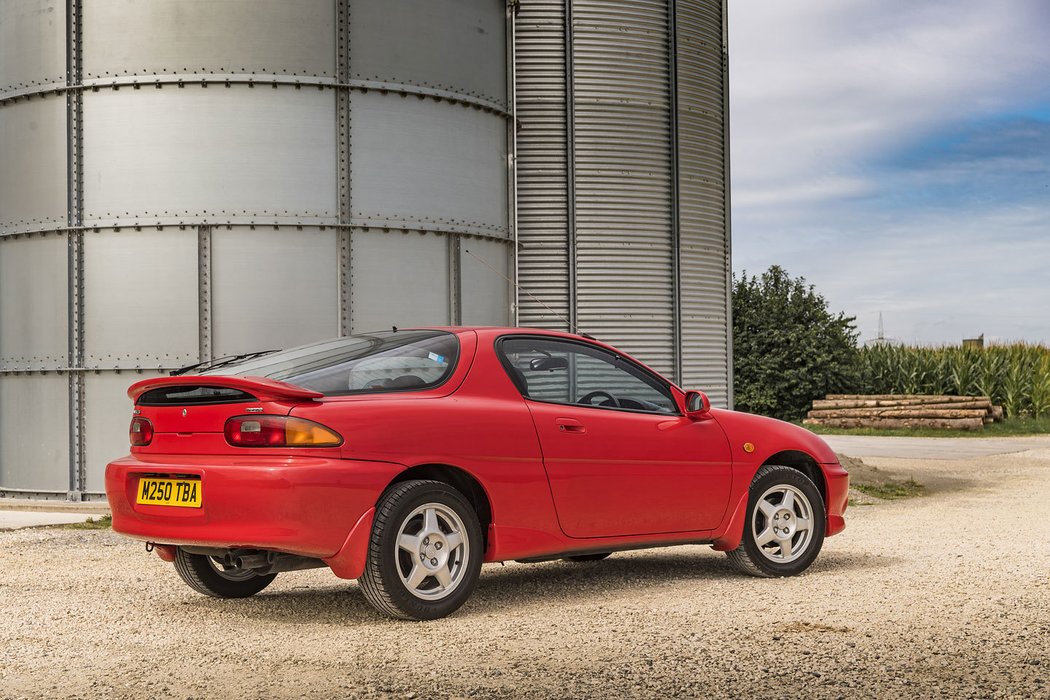 Mazda MX-3 (1993)