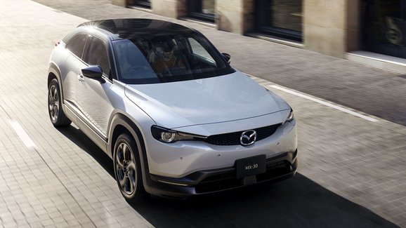 Mazda s rotačním motorem prý dorazí v lednu. Wankel prodlouží dojezd MX-30