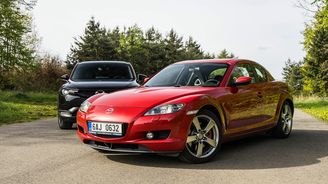 Mazda MX-30 R-EV a Mazda RX-8 Mazda MX-30 R-EV a Mazda RX-8