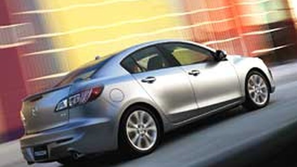 BMW a Mazda jsou v USA vyšetřovány kvůli problémům s posilovačem řízení