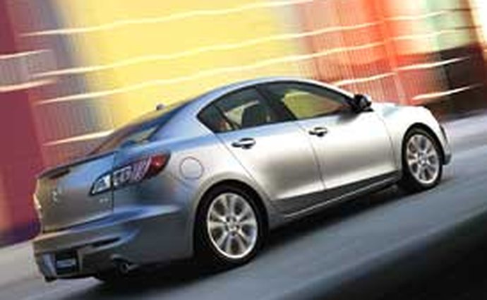 BMW a Mazda jsou v USA vyšetřovány kvůli problémům s posilovačem řízení