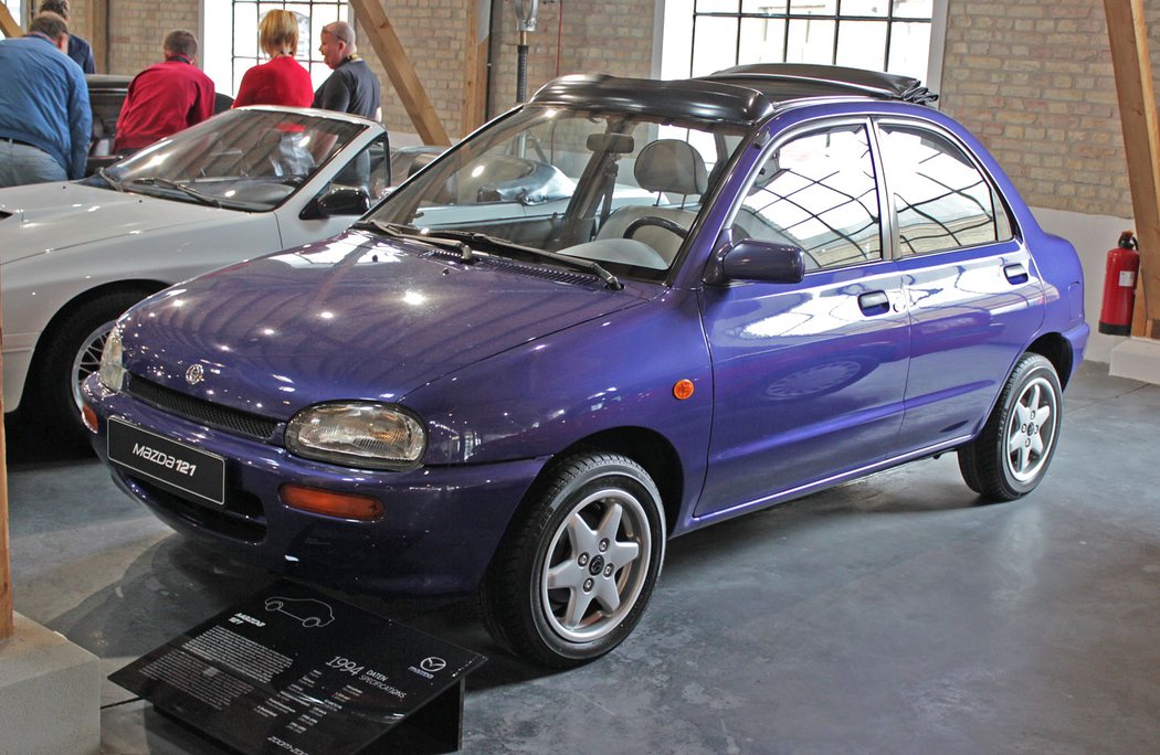 Mazda 121 (1994)