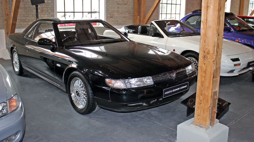 Mazda Eunos Cosmo (1992)