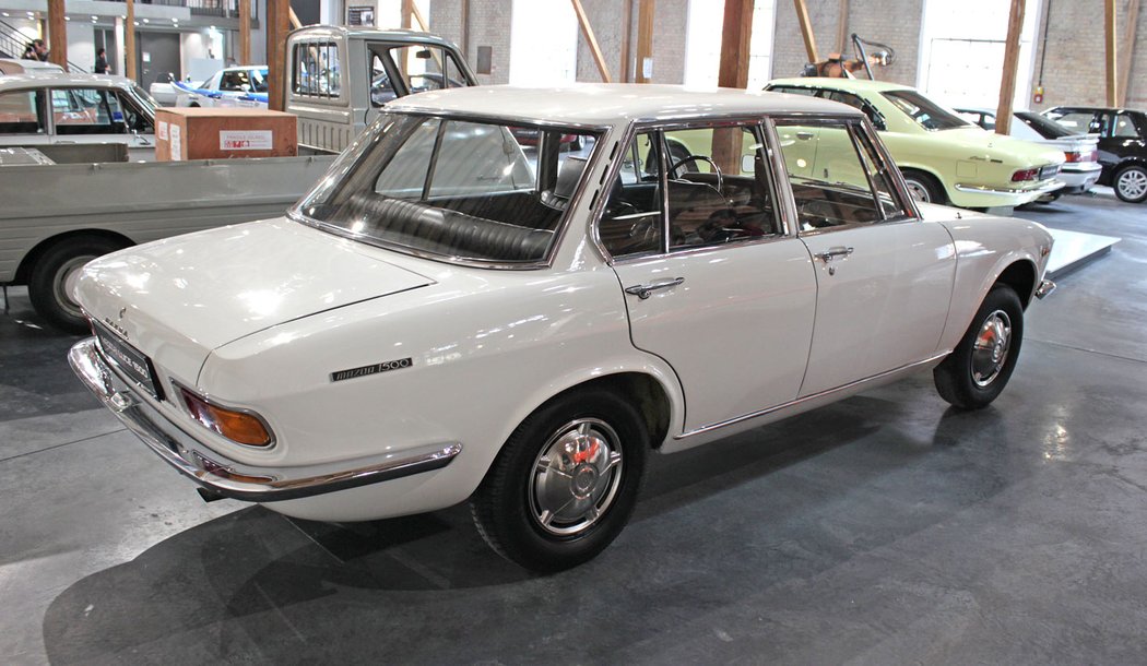 Mazda Luce 1500 (1966)