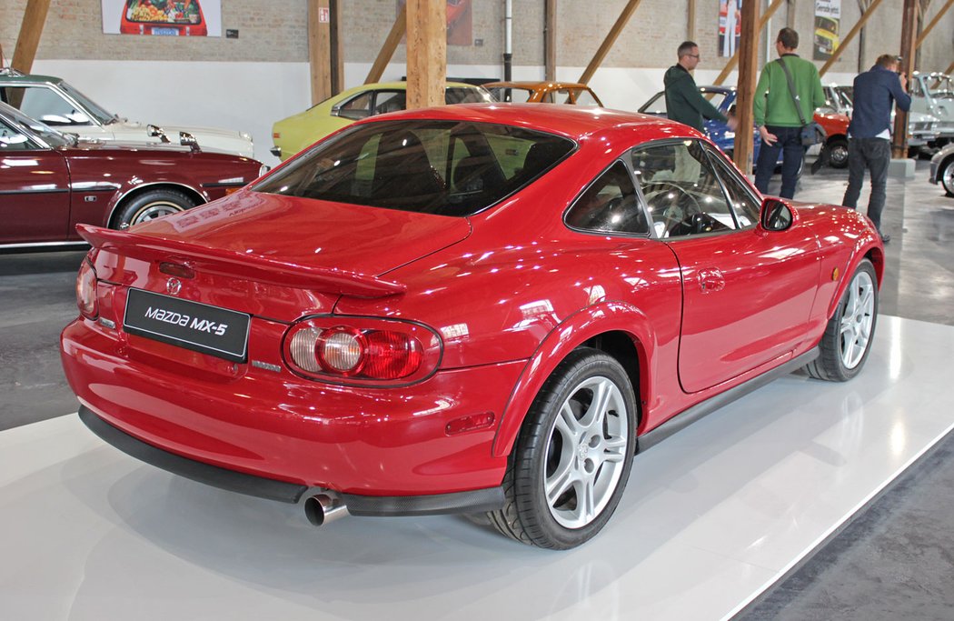 Mazda MX-5 (2003)