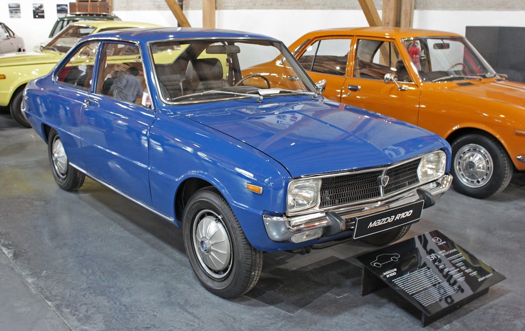 Mazda R100 (1971)