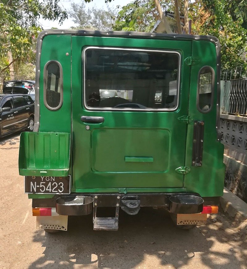 Mazda Pathfinder XV-1