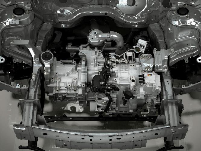 Mazda ukázala nový řadový šestiválec