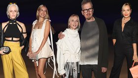 Celebrity na první přehlídce Mercedes Benz Prague Fashion Weeku, který právě v Praze probíhá.