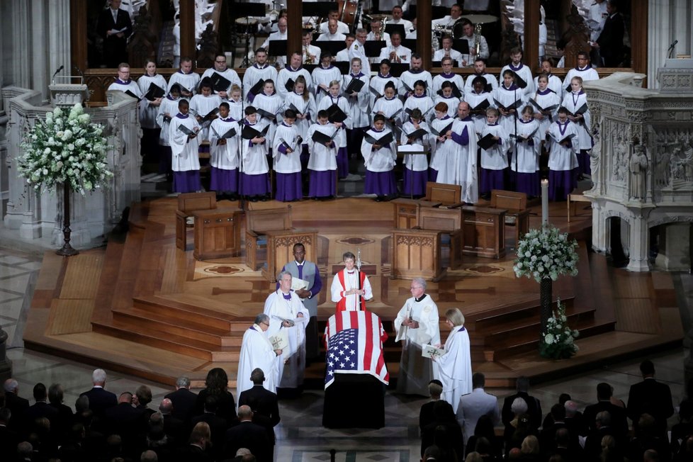 Poslední rozloučení se zesnulým americkým senátorem Johnem McCainem (1. 9. 2018)