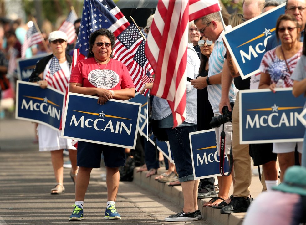 Poslední rozloučení se zesnulým americkým senátorem Johnem McCainem (30. 8. 2018)