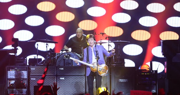 Paul McCartney zahrál po 12 letech v Praze