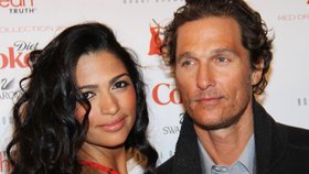 Matthew McConaughey se raduje: Manželka čeká měsíc po svatbě dítě