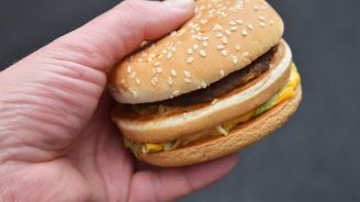 McDonald's se pustí do rostlinných burgerů. Příští rok uvede McPlant