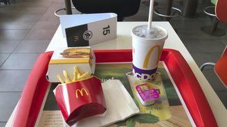 Papírová brčka zatím recyklovat neumíme, říká šéf českého McDonald's Tomasz Rogacz