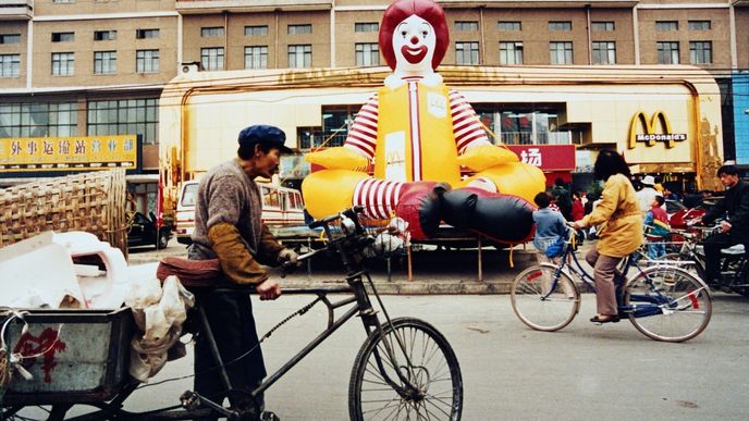 Otevírání poboček restaurace McDonald’s v Pekingu