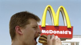 V síti rychlých občerstvení Mc´Donalds se za 20 let jejího působení na českém trhu projedlo 40 miliard korun!