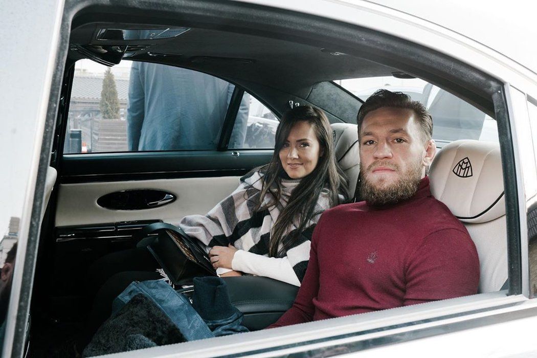 Bouřlivák Conor McGregor se svou chotí