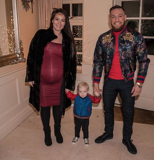 Conor McGregor s těhotnou parnerkou Dee a synem Conorem Jr.