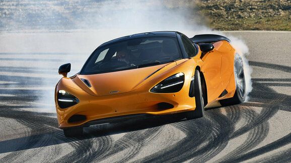 Nový McLaren 750S představen, nabízí 750 koní a důraz na nízkou hmotnost