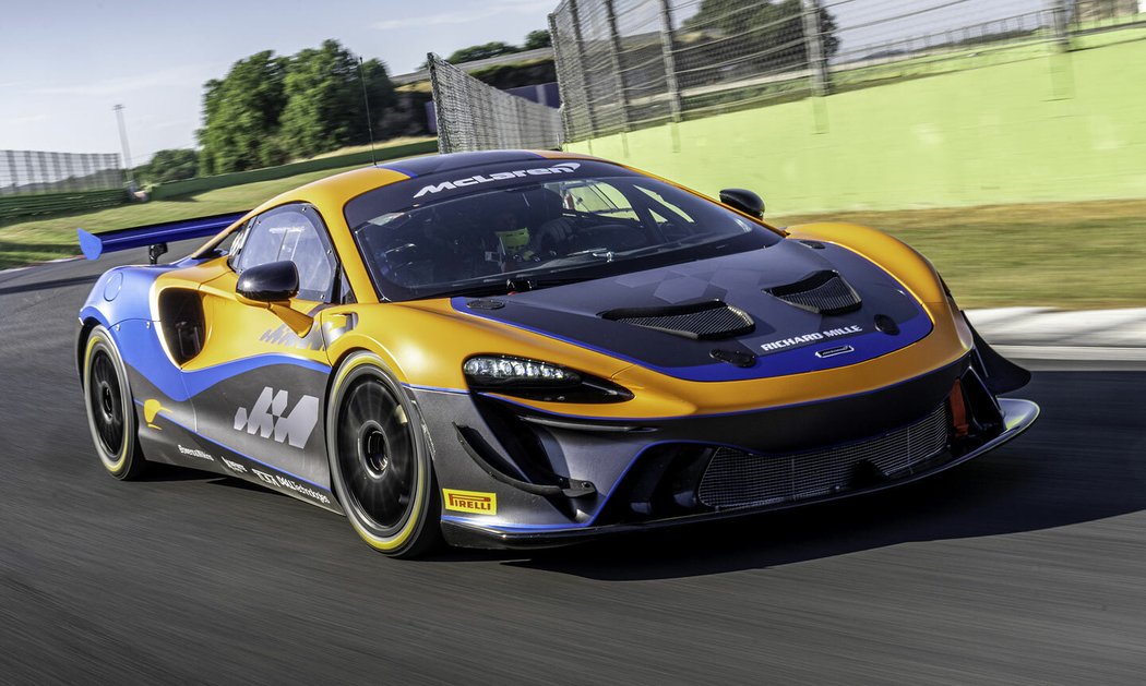 McLaren Artura GT4
