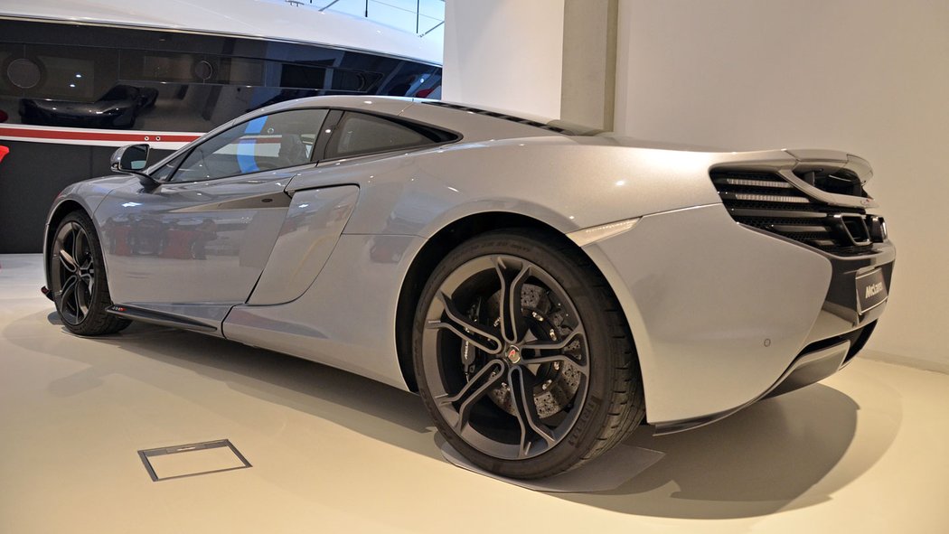 McLaren 650S