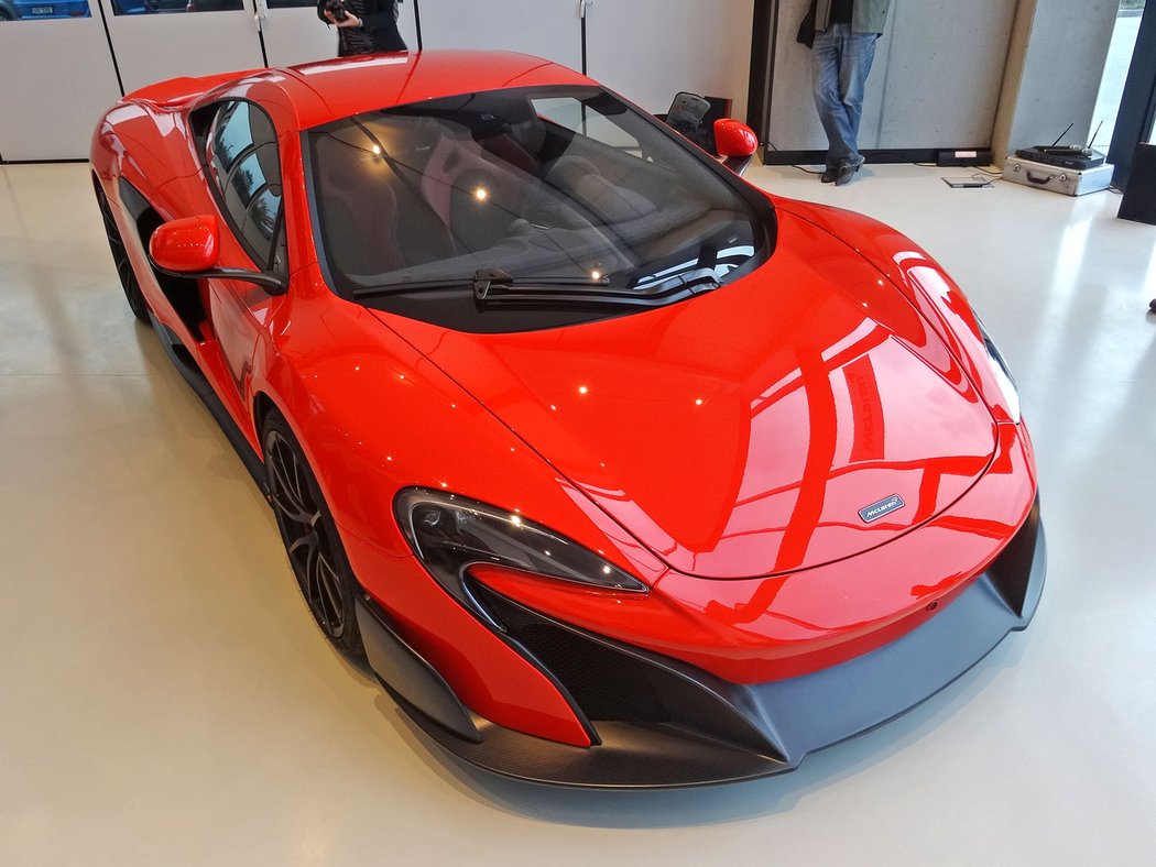 McLaren 650S