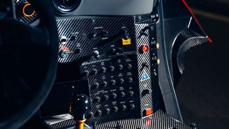 McLaren F1 GTR (1996) McLaren F1 GTR (1996)