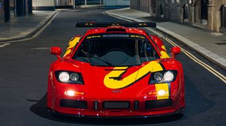 McLaren F1 GTR (1996) McLaren F1 GTR (1996)